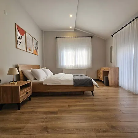 New Flat With Big Living Spaces 2-5 Near By Lara Beach